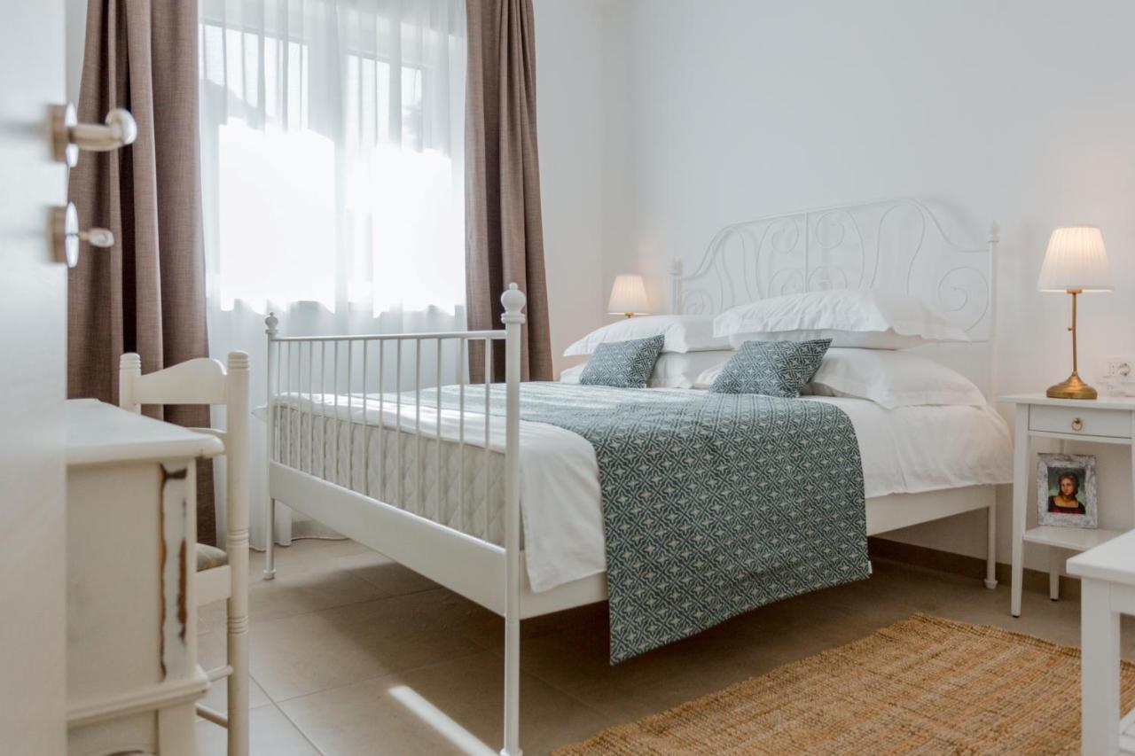 Apartments Ivica Оміш Екстер'єр фото