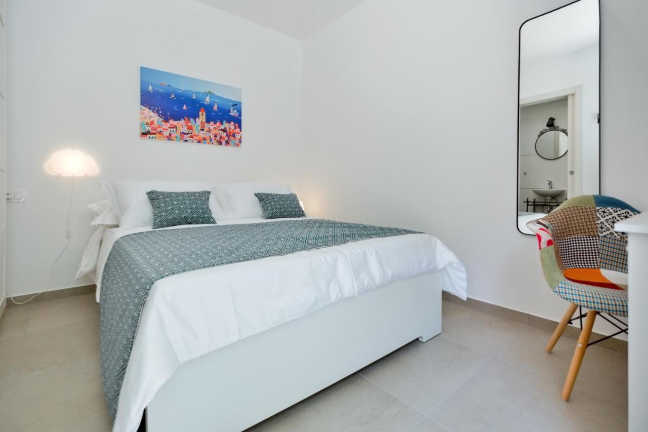Apartments Ivica Оміш Екстер'єр фото