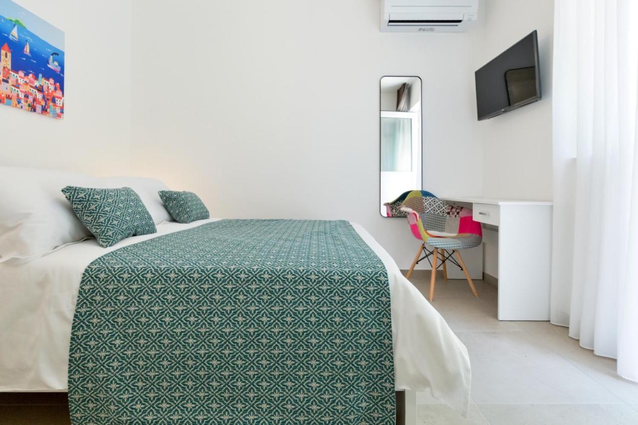 Apartments Ivica Оміш Екстер'єр фото